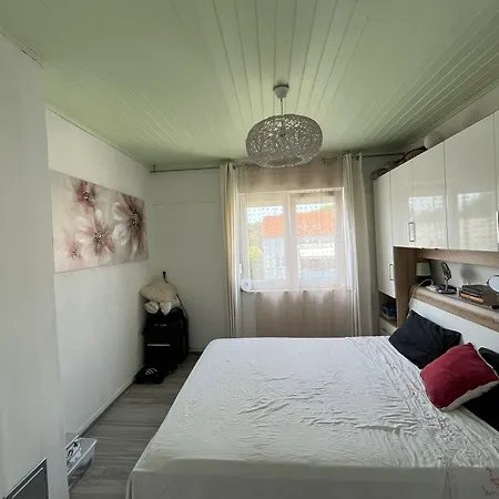Tommy Apartament *