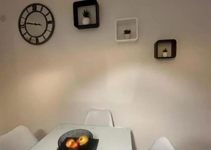 Tommy Апартаменти *